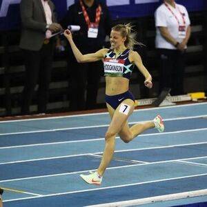英国19岁女生800米1分55秒88 20年来世界室内最佳