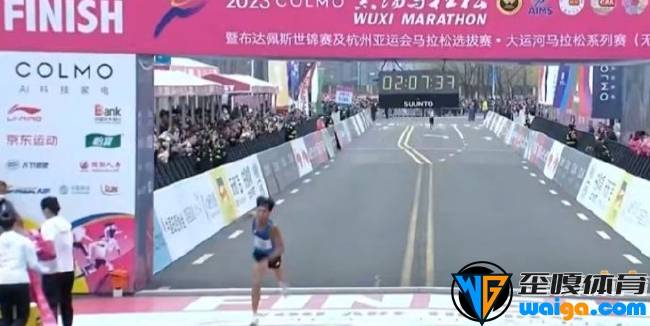 何杰锡马打破中国马拉松纪录